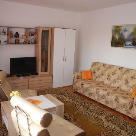 Apartments Karla Crikvenica Bagian luar foto
